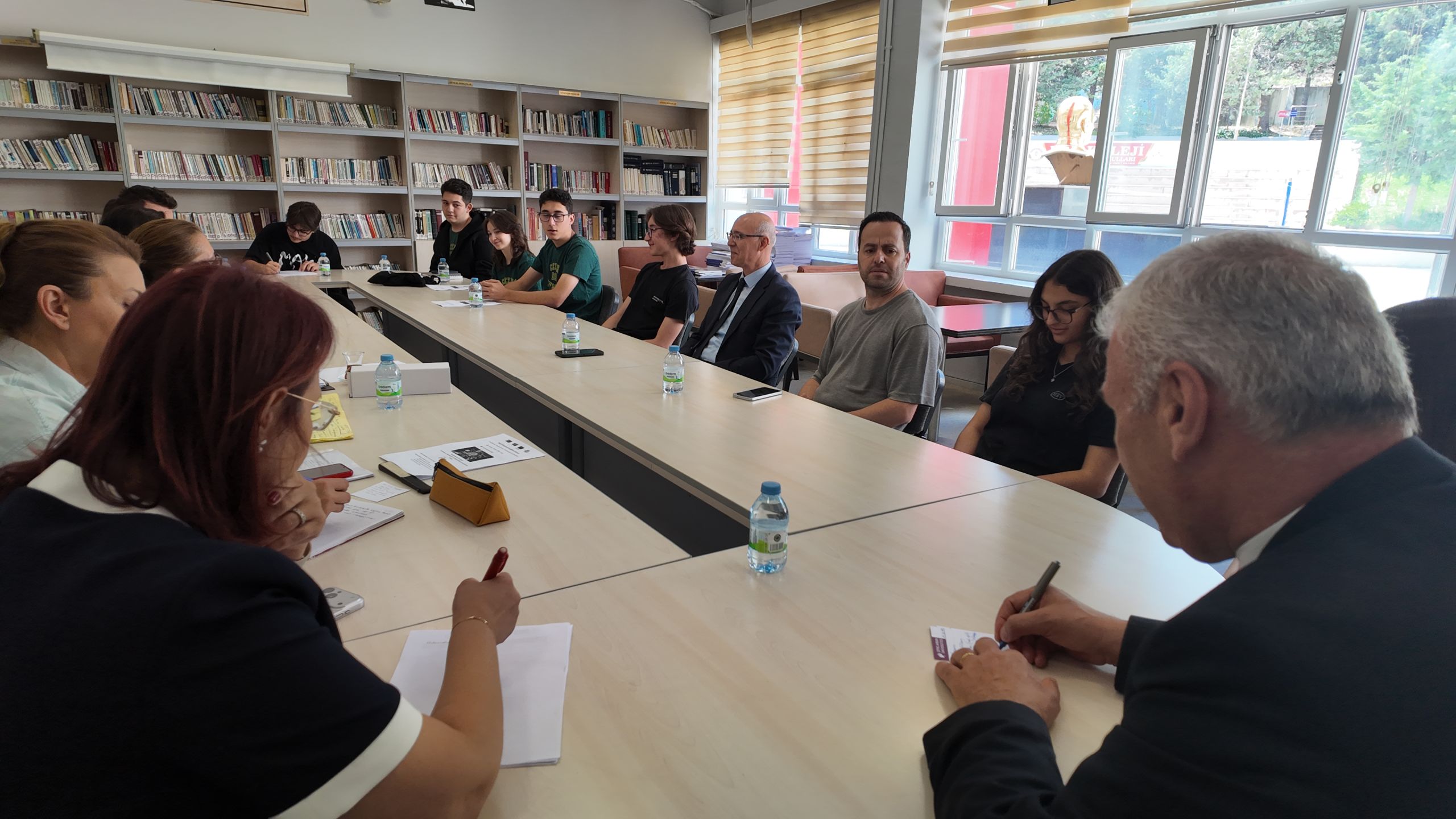 Joint meeting of MEV College and Cezeri High School students
